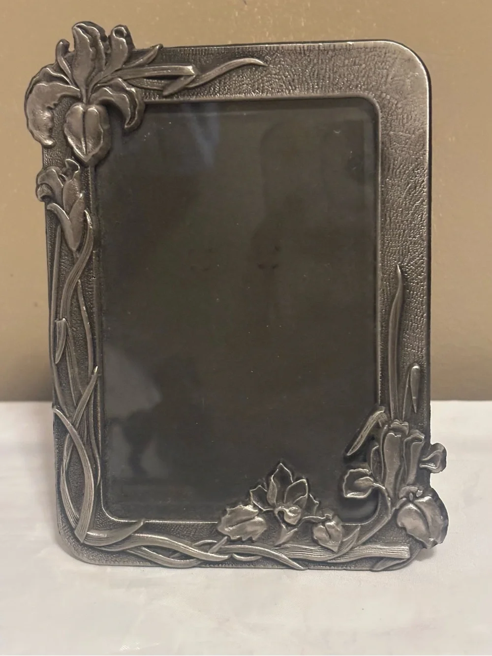 Decorative Iris Floral Metal Picture Frame -